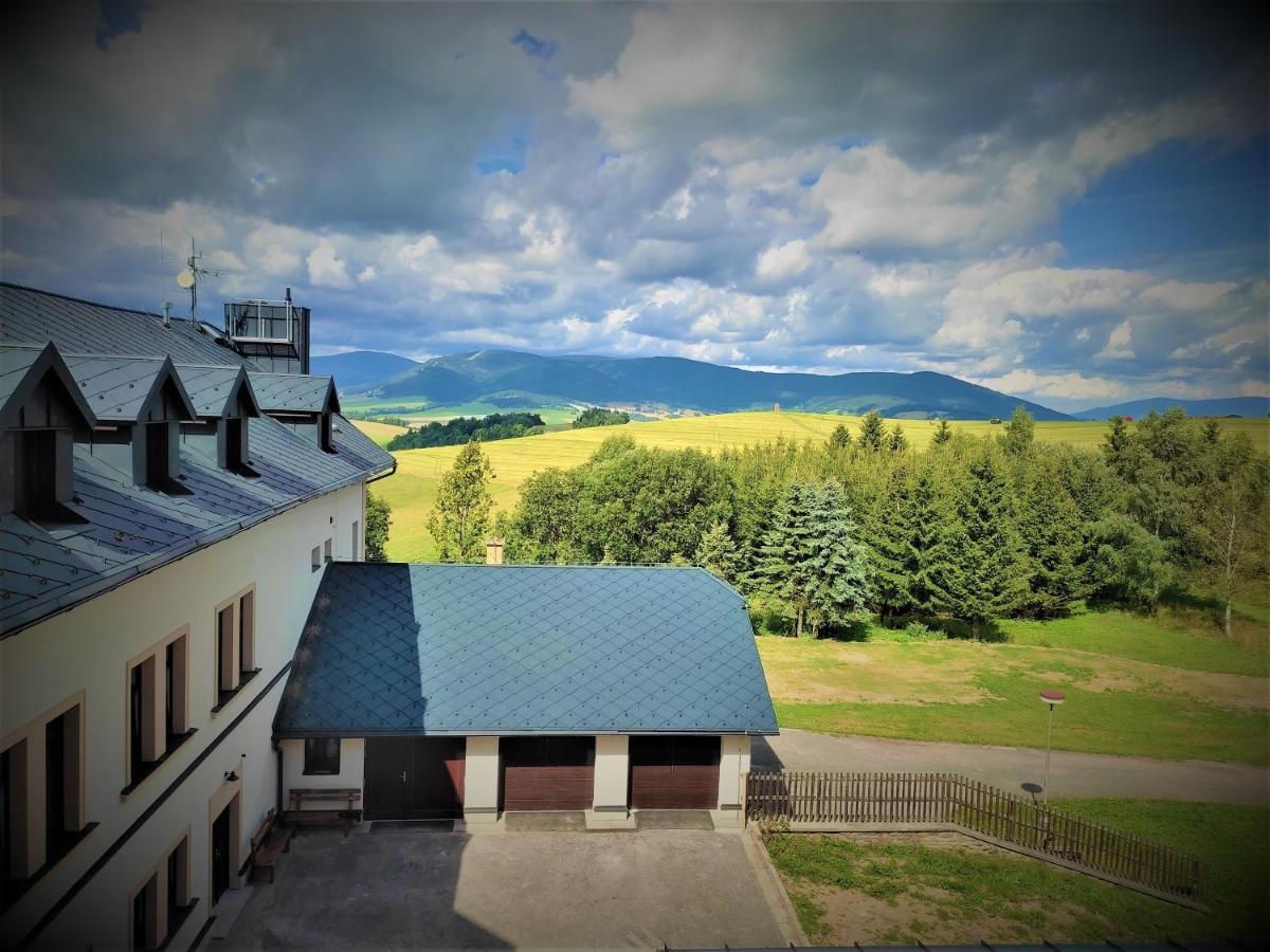 Hotel Poutni Dum Králíky Exteriör bild