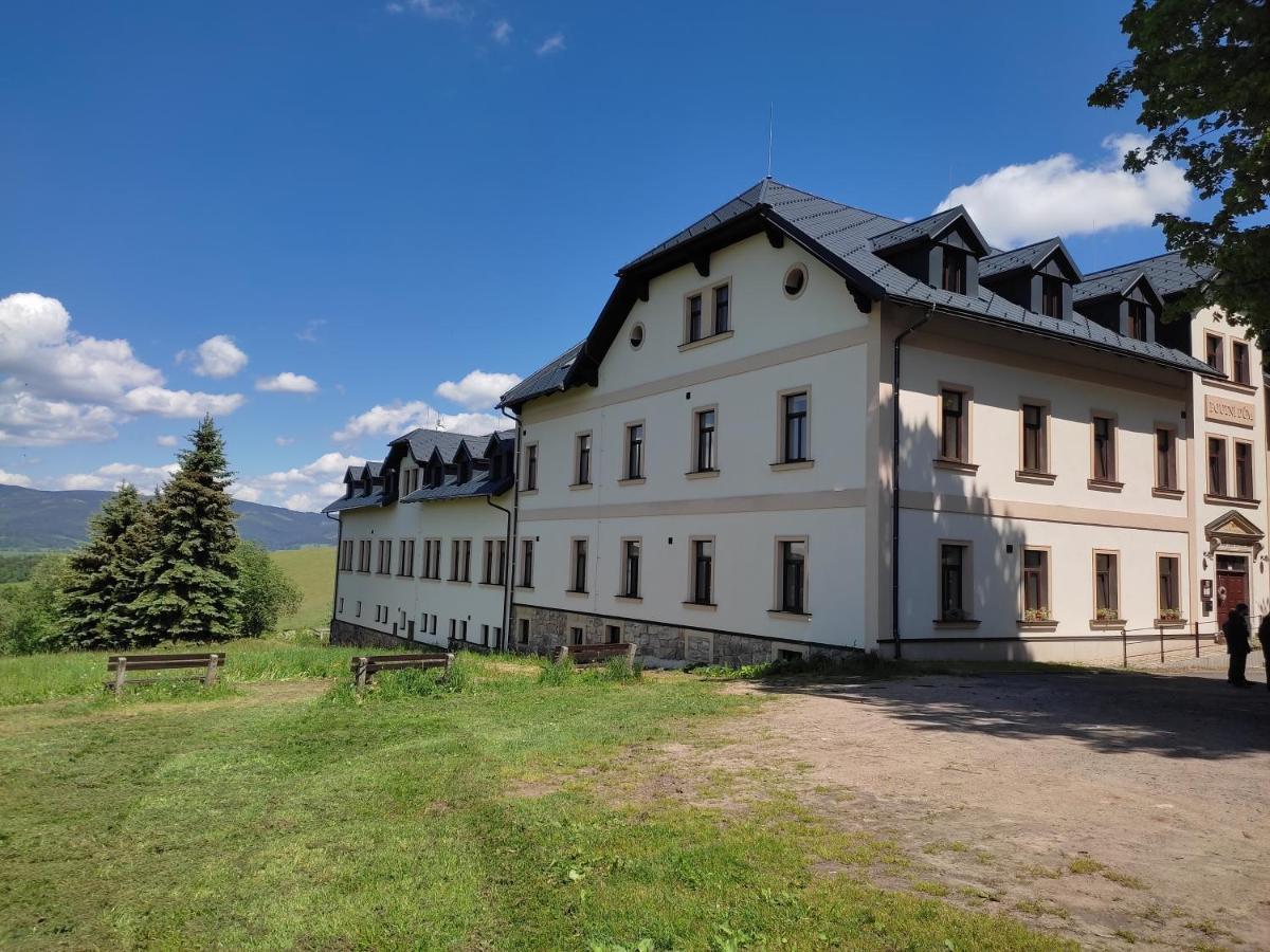 Hotel Poutni Dum Králíky Exteriör bild
