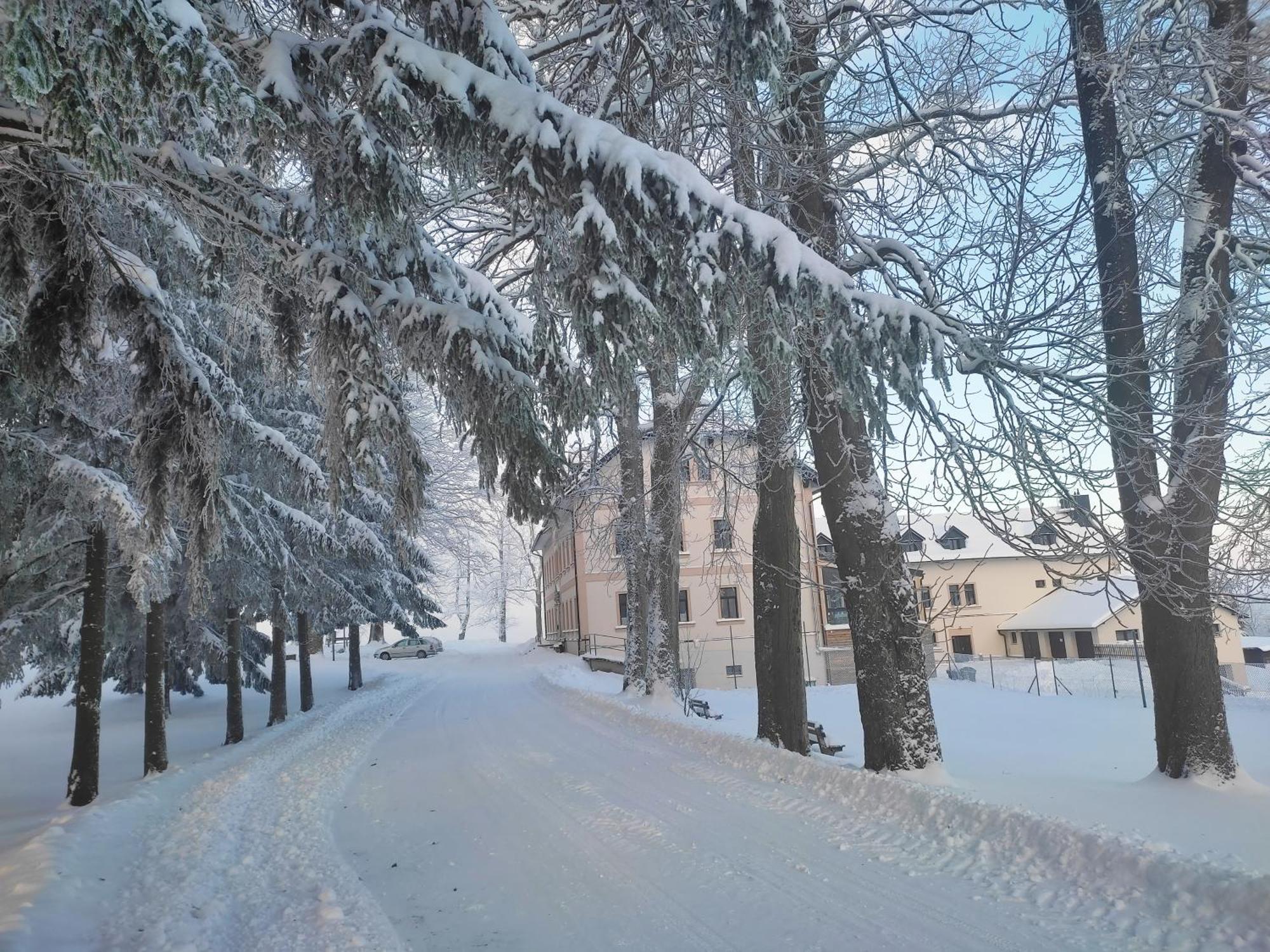 Hotel Poutni Dum Králíky Exteriör bild