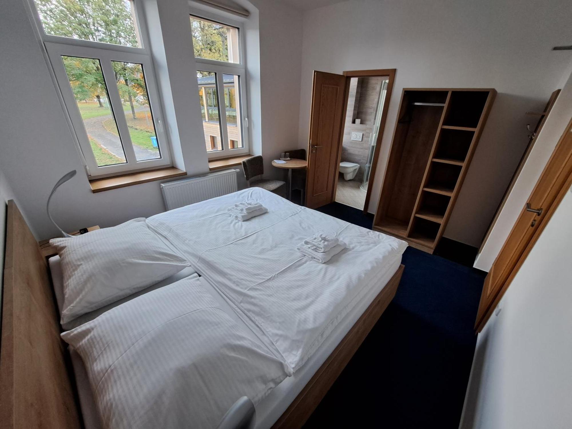 Hotel Poutni Dum Králíky Exteriör bild